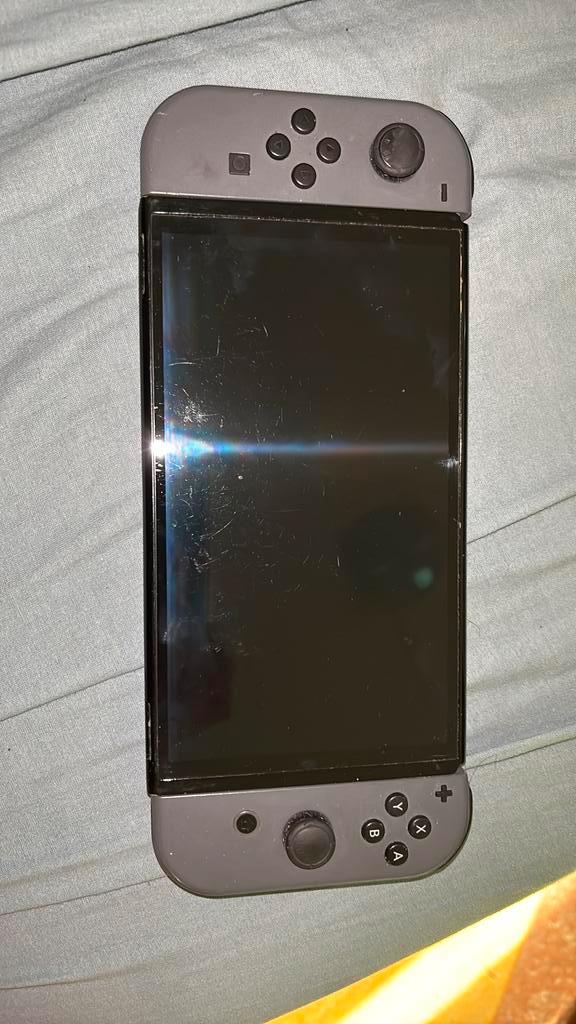 Nintendo switch oled, Spelcomputers en Games, Spelcomputers | Nintendo Switch, Gebruikt, Switch OLED, Met 2 controllers, Ophalen