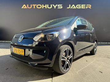 Volkswagen Up! 1.0 groove up! BlueMotion beschikbaar voor biedingen