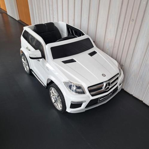 Elektrische Mercedes 63 AMG Accu Auto, Kinderen en Baby's, Speelgoed | Buiten | Accuvoertuigen, Zo goed als nieuw, Ophalen