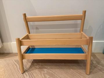 IKEA Flisat Boekenrek - Zo Goed Als Nieuw beschikbaar voor biedingen