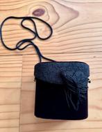 Zwart fluwelen avondtasje / clutch met kant en kwast, Ophalen of Verzenden, Zo goed als nieuw, Zwart, Avondtasje