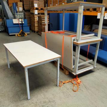 De Beuk zeer degelijke werktafels - 75x160x80 cm beschikbaar voor biedingen
