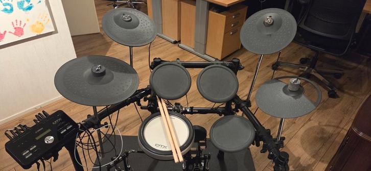 Yamaha DTX 502 elektronisch drumstel, Zeer Volledig, Muziek en Instrumenten, Drumstellen en Slagwerk, Gebruikt, Yamaha, Elektronisch