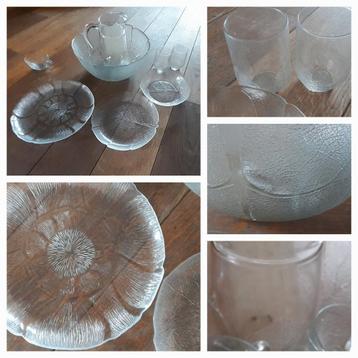 Schalen glazen bowlset met bloem blad motief