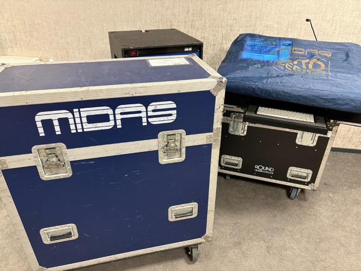 Midas Pro2C + DL251 | Digitale mengtafel + stagebox, Muziek en Instrumenten, Mengpanelen, Gebruikt, 20 kanalen of meer, Microfooningang