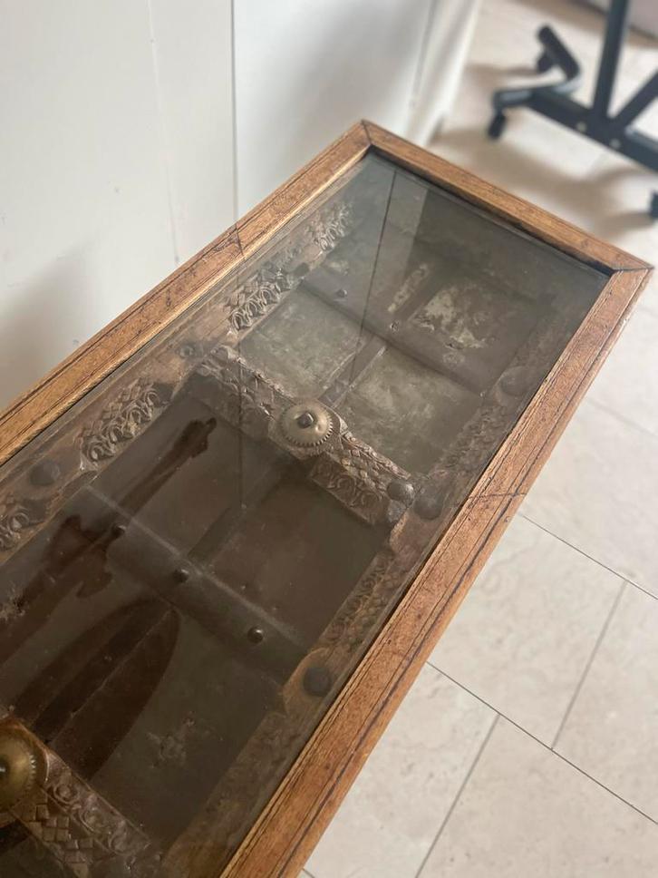 Unieke Salon Tafel / Bijzettafel, Huis en Inrichting, Tafels | Salontafels, Gebruikt, Minder dan 50 cm, 50 tot 100 cm, Rechthoekig