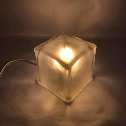 Vintage IKEA Iviken “Ice Cube” – Scandinavisch design 1990, Huis en Inrichting, Lampen | Tafellampen, Gebruikt, Minder dan 50 cm