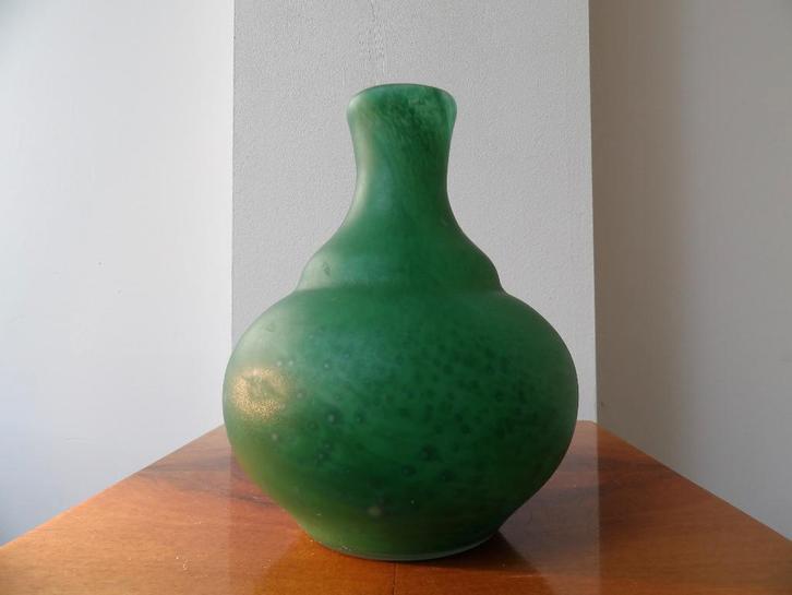 Art Deco Frans Vaasje Cameo Glas groen, Antiek en Kunst, Antiek | Vazen, Ophalen of Verzenden