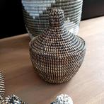 afrikaans zeegras opbergmandje zwart handgemaakt uit Senegal, Huis en Inrichting, Woonaccessoires | Schalen en Manden, Overige materialen