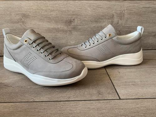 Van Lier gave grijze nubuck leren sneakers (Maat 38) NIEUW!!, Kleding | Dames, Schoenen, Nieuw, Sneakers of Gympen, Grijs, Verzenden