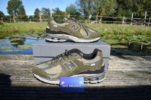 Nieuwe New Balance 2002R - Protection Pack Moss maat 43, Kleding | Heren, Schoenen, Nieuw, Sneakers of Gympen, Overige kleuren