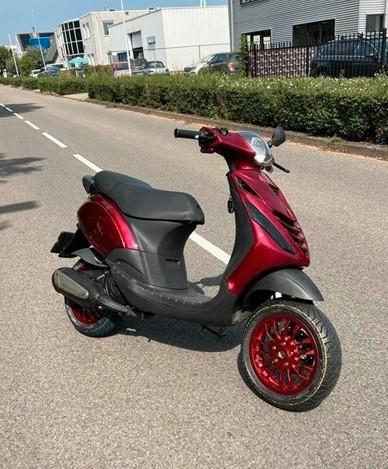 Zip 125 LC motorscooter met A1 kenteken, Fietsen en Brommers, Brommeronderdelen | Scooters, Zo goed als nieuw, Piaggio, Ophalen