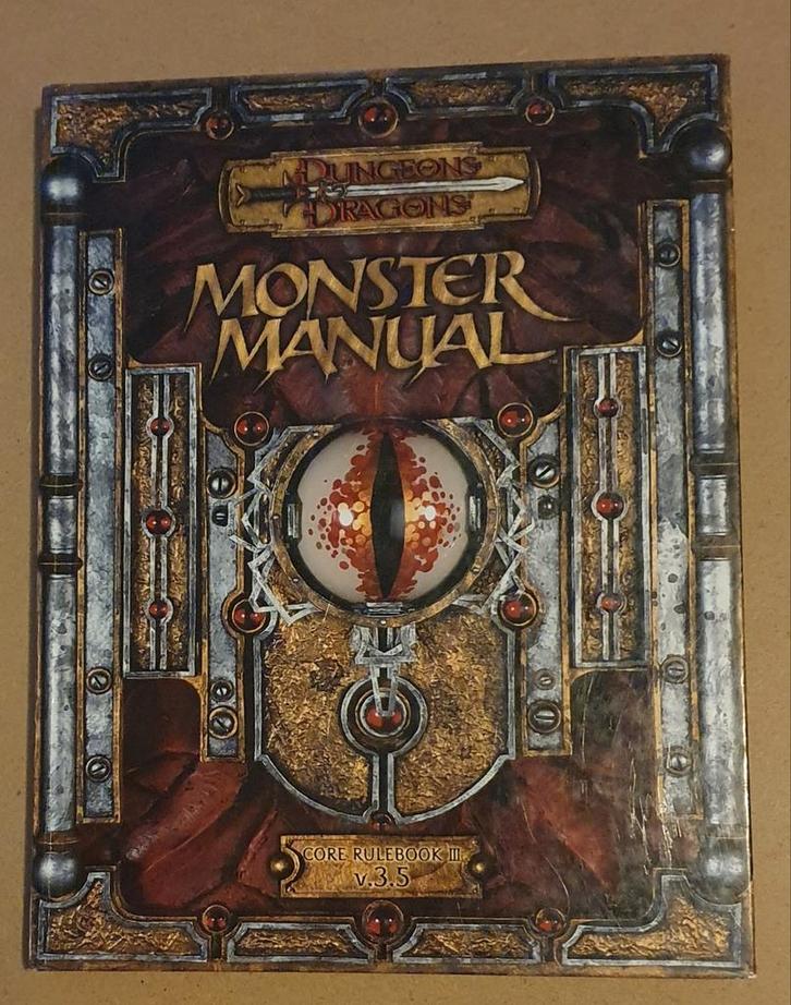 Dungeons and Dragons 3.5 Monster Manual D&D, Hobby en Vrije tijd, Gezelschapsspellen | Overige, Zo goed als nieuw, Een of twee spelers