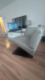 Lederen draaifauteuil met laptoptafel, Huis en Inrichting, Fauteuils, Ophalen, 75 tot 100 cm, Zo goed als nieuw, Metaal