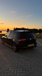 Volkswagen Golf 2.0 TSI 290pk 7-DSG Nieuw Gespoten 2025, Auto's, Volkswagen, 4 cilinders, Zwart, Leder, Dealer onderhouden