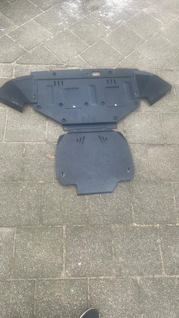 Seat Exeo en Audi A4 Beschermplaat voor motor en automaatbak, Auto-onderdelen, Ophalen, Gebruikt, Seat