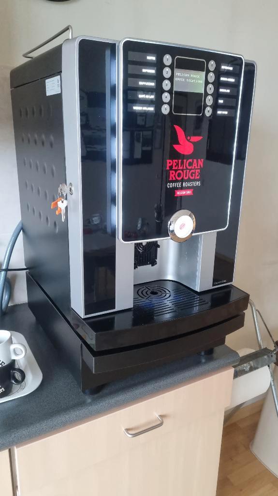 Pelikan Rouge Koffiemachine, Witgoed en Apparatuur, Koffiezetapparaten, Gebruikt, Koffiebonen, Overige typen, Koffiemachine, 10 kopjes of meer
