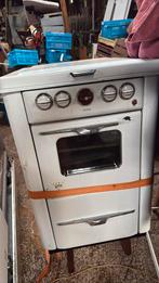 Oud gasfornuis met oven, Witgoed en Apparatuur, Fornuizen, Ophalen, 4 kookzones, Zo goed als nieuw, Gas