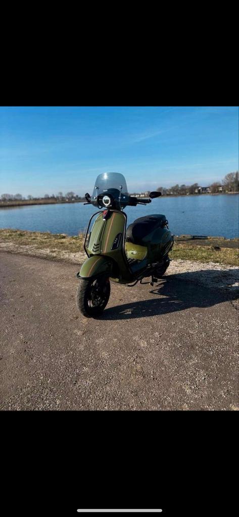 Vespa Sprint 50CC 2017, Fietsen en Brommers, Scooters | Vespa, Zo goed als nieuw, Ophalen