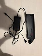 AEG Fietsbatterij met Oplader - in goede staat, Ophalen of Verzenden, Zo goed als nieuw