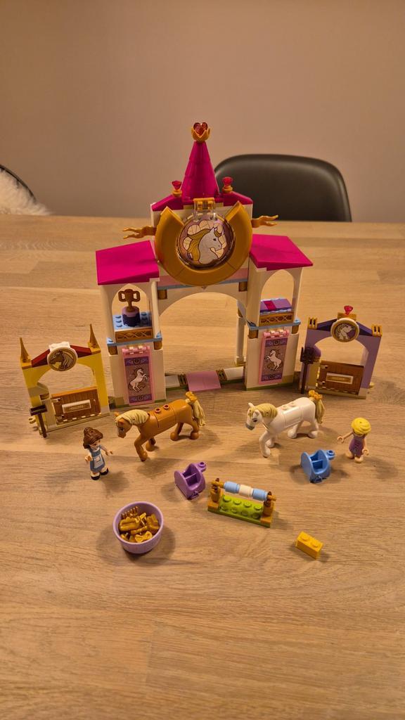 LEGO Disney 43195 Belle en Rapunzel's Koninklijke Stallen, Kinderen en Baby's, Speelgoed | Duplo en Lego, Zo goed als nieuw, Lego