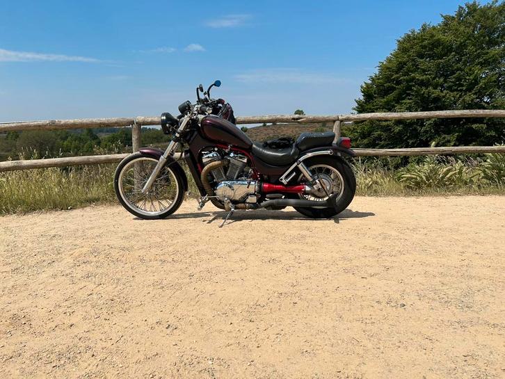 Suzuki VS800 Intruder, Motoren, Motoren | Suzuki, Particulier, Chopper, 2 cilinders, Cardan-aandrijving, Handvatverwarming, LED Verlichting