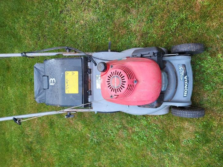 Honda HRB 425C benzine grasmaaier, Tuin en Terras, Grasmaaiers, Gebruikt, Benzine-grasmaaier, 40 t/m 49 cm, Cirkelmaaier, Opvangbak