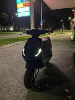 Piaggio zip 50cc 4t, Fietsen en Brommers, Scooters | Piaggio, Ophalen, Maximaal 45 km/u, Zo goed als nieuw, Benzine