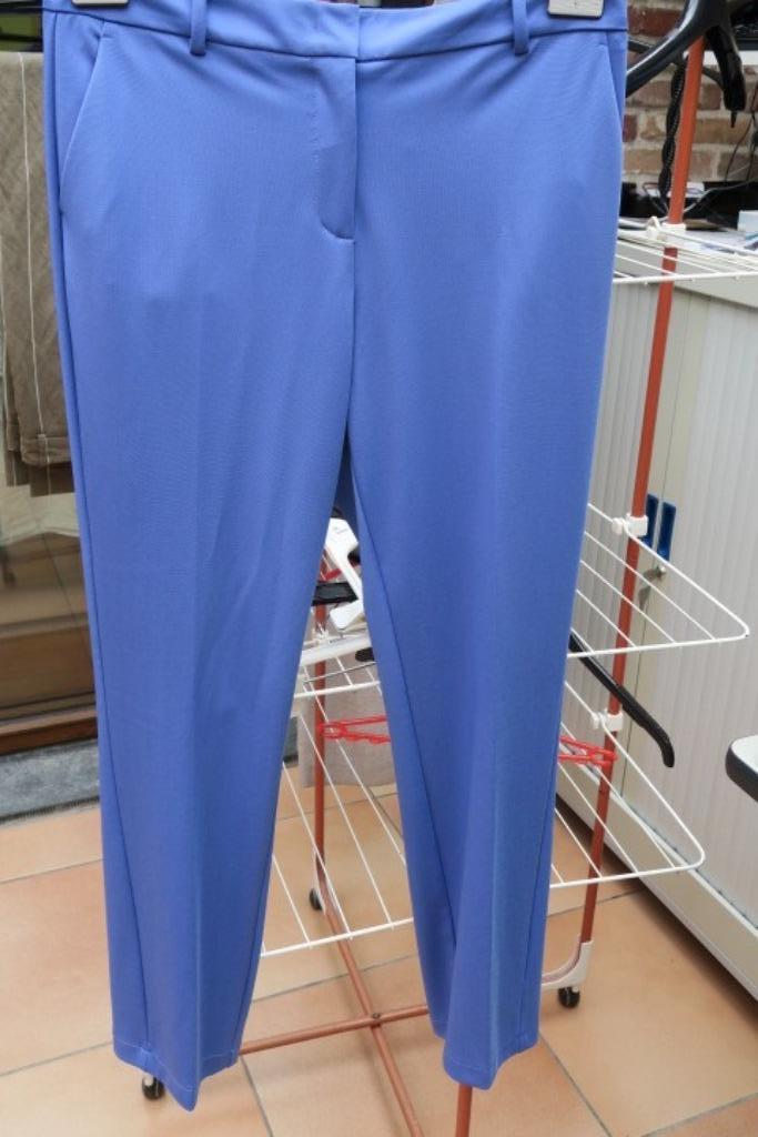 Broek nieuw blauw Liviana Conti mt 44 (it 48), Kleding | Dames, Broeken en Pantalons, Nieuw, Maat 42/44 (L), Blauw, Lang, Ophalen of Verzenden