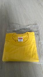 Supreme Tonal Box logo tee yellow Medium, Ophalen of Verzenden, Nieuw, Maat 48/50 (M)