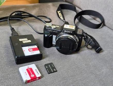 Sony Cyber-shot DSC-H3 + 2 accu’s + lader + 1GB geheugen, Audio, Tv en Foto, Fotocamera's Digitaal, Gebruikt, Sony, 8 keer of meer
