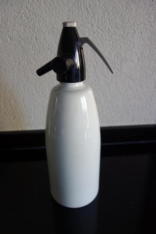 Spuitfles wit zwart sodawater, Antiek en Kunst, Curiosa en Brocante, Ophalen of Verzenden