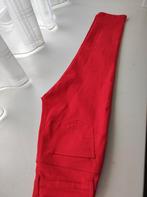 Broek in de kleur rood maat 38, Kleding | Dames, Broeken en Pantalons, Lang, Maat 38/40 (M), Ophalen of Verzenden, Zo goed als nieuw
