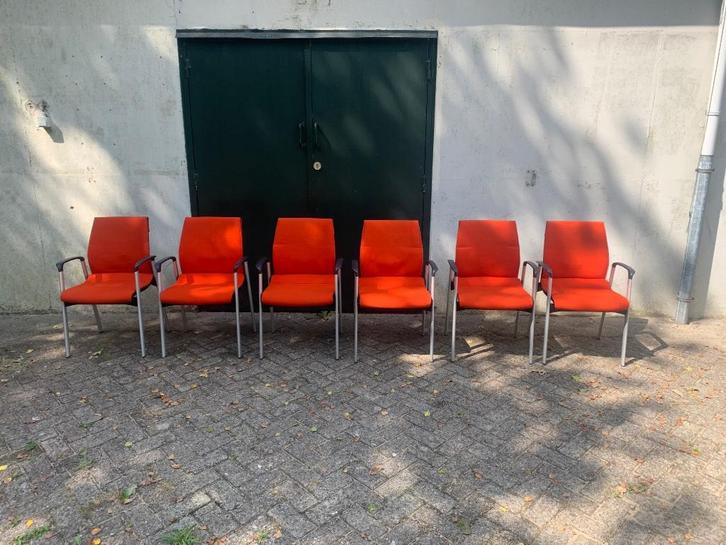 Wilkhahn Modus | model 266/7, Huis en Inrichting, Stoelen, Gebruikt, Vijf, Zes of meer stoelen, Metaal, Stof, Rood, Ophalen