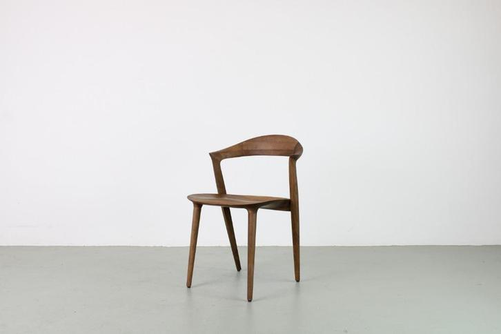 Artisan Addo stoel, Europees walnoot, Huis en Inrichting, Stoelen, Nieuw, Eén, Hout, Bruin, Ophalen