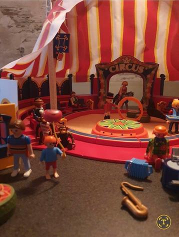 Groot Playmobil circus beschikbaar voor biedingen