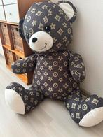 Een XXL teddy beer. NİEUW (knuffelbeer), Ophalen of Verzenden, Nieuw, Stoffen beer, Overige merken