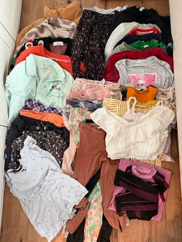 Kledingpakket Maat 134 beschikbaar voor biedingen