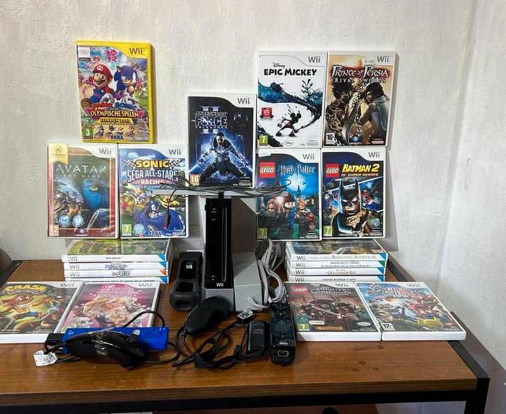 Nintendo Wii  met assesoires  en 20  games -goede staat, Spelcomputers en Games, Spelcomputers | Nintendo Wii, Zo goed als nieuw