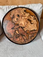 Unieke handgemaakte epoxy klok van olijfhout., Ophalen, Zo goed als nieuw, Analoog, Wandklok