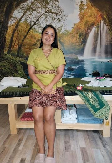 Massage-Thaise massage - Ontspanningsmassage beschikbaar voor biedingen