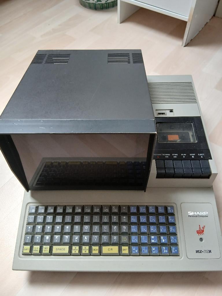 Vintage Sharp computer, Gebruikt, Minder dan 4 GB, Minder dan 2 Ghz, Sharp