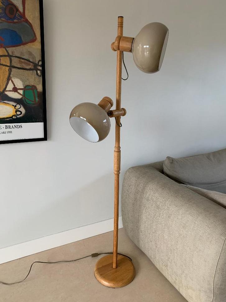 Retro vintage vloerlamp Jaren 70 Design, Huis en Inrichting, Lampen | Vloerlampen, Gebruikt, 150 tot 200 cm, Hout, Kunststof, Ophalen
