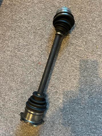 Aandrijfas passat 3B nieuw linksvoor beschikbaar voor biedingen