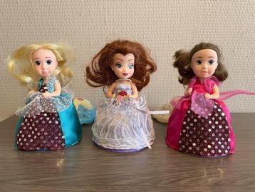 Prachtige Cupcake Surprise Doll (3 stuks) beschikbaar voor biedingen