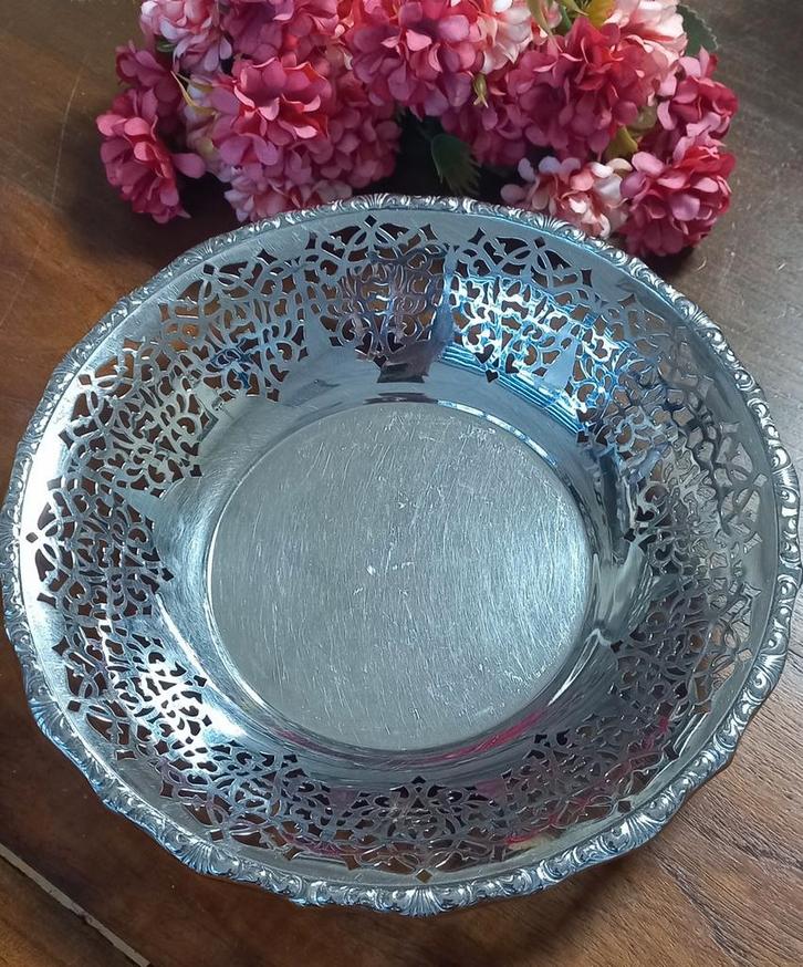 Leuk brocant opengewerkt schaaltje, fruit,koekjes, Mussbach, Antiek en Kunst, Curiosa en Brocante, Ophalen of Verzenden