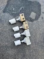 4 Hikvision IR netwerkcamera’s inc mountings, Ophalen of Verzenden, Zo goed als nieuw, Buitencamera
