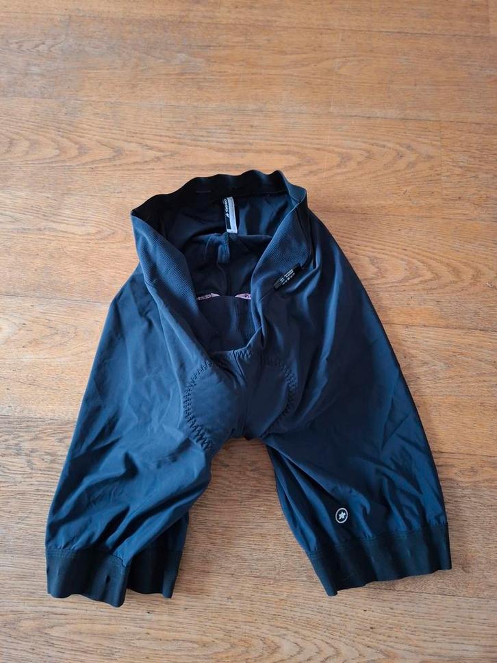 Assos H.Mille Fietsshort L, Fietsen en Brommers, Fietsaccessoires | Fietskleding, Zo goed als nieuw, Bovenkleding, Ophalen of Verzenden