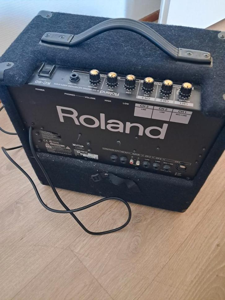 Roland KC-60 Keyboardversterker, Muziek en Instrumenten, Versterkers | Keyboard, Monitor en PA, Gebruikt, Keyboardversterker, Minder dan 500 watt