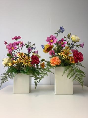 Vrolijke set Zomerbloemen in pot 60 hoog  50 p stuk 80 vr 2 beschikbaar voor biedingen